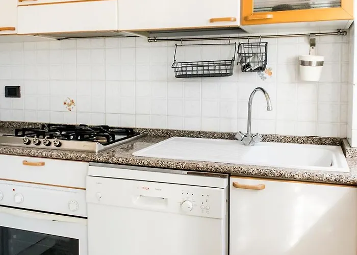 S069 - Sirolo, Quadrilocale In Centro Con Terrazzo E Garage Sirolo