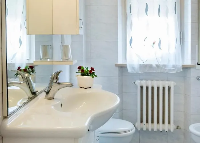 Διαμέρισμα S069 - Sirolo, Quadrilocale In Centro Con Terrazzo E Garage Sirolo