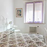 S069 - Sirolo, Quadrilocale In Centro Con Terrazzo E Garage 锡罗洛