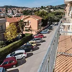 S069 - Sirolo, Quadrilocale In Centro Con Terrazzo E Garage Apartment