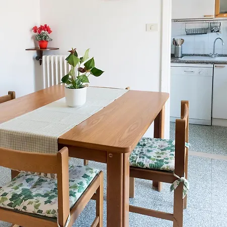 Appartamento S069 - Sirolo, Quadrilocale In Centro Con Terrazzo E Garage