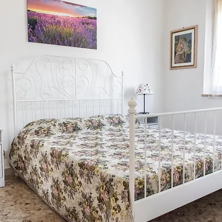 Appartamento S069 - Sirolo, Quadrilocale In Centro Con Terrazzo E Garage