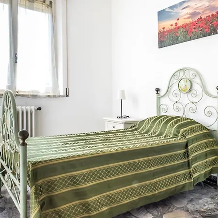 Appartamento S069 - Sirolo, Quadrilocale In Centro Con Terrazzo E Garage