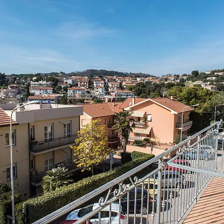 Appartamento S069 - Sirolo, Quadrilocale In Centro Con Terrazzo E Garage Sirolo